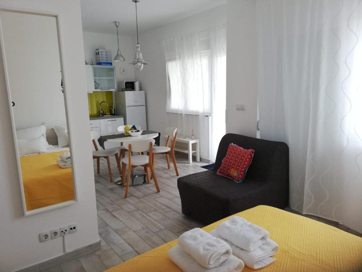 Apartment Villa Franci Đảo Pag Ngoại thất bức ảnh