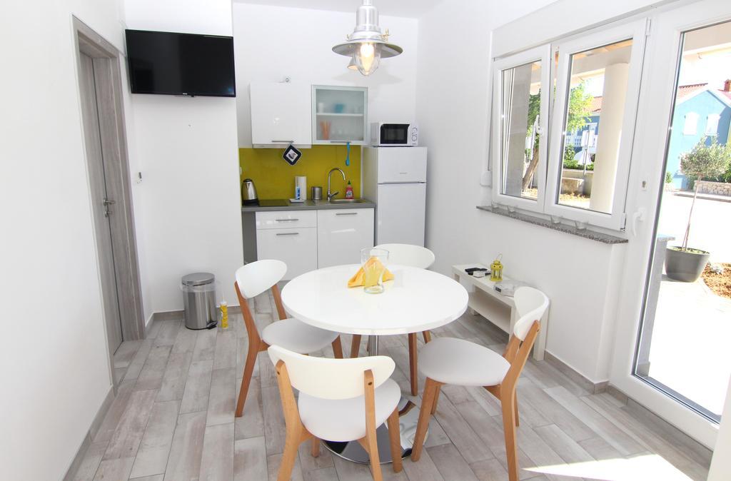Apartment Villa Franci Đảo Pag Ngoại thất bức ảnh